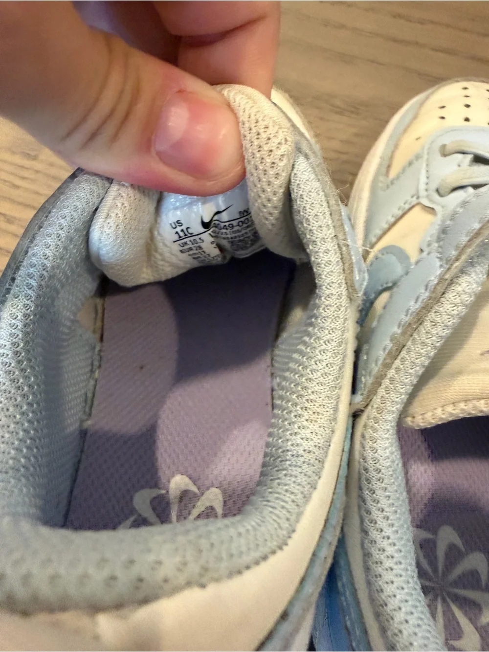 Nike Kids Light Blue and White Velcro Sneaker